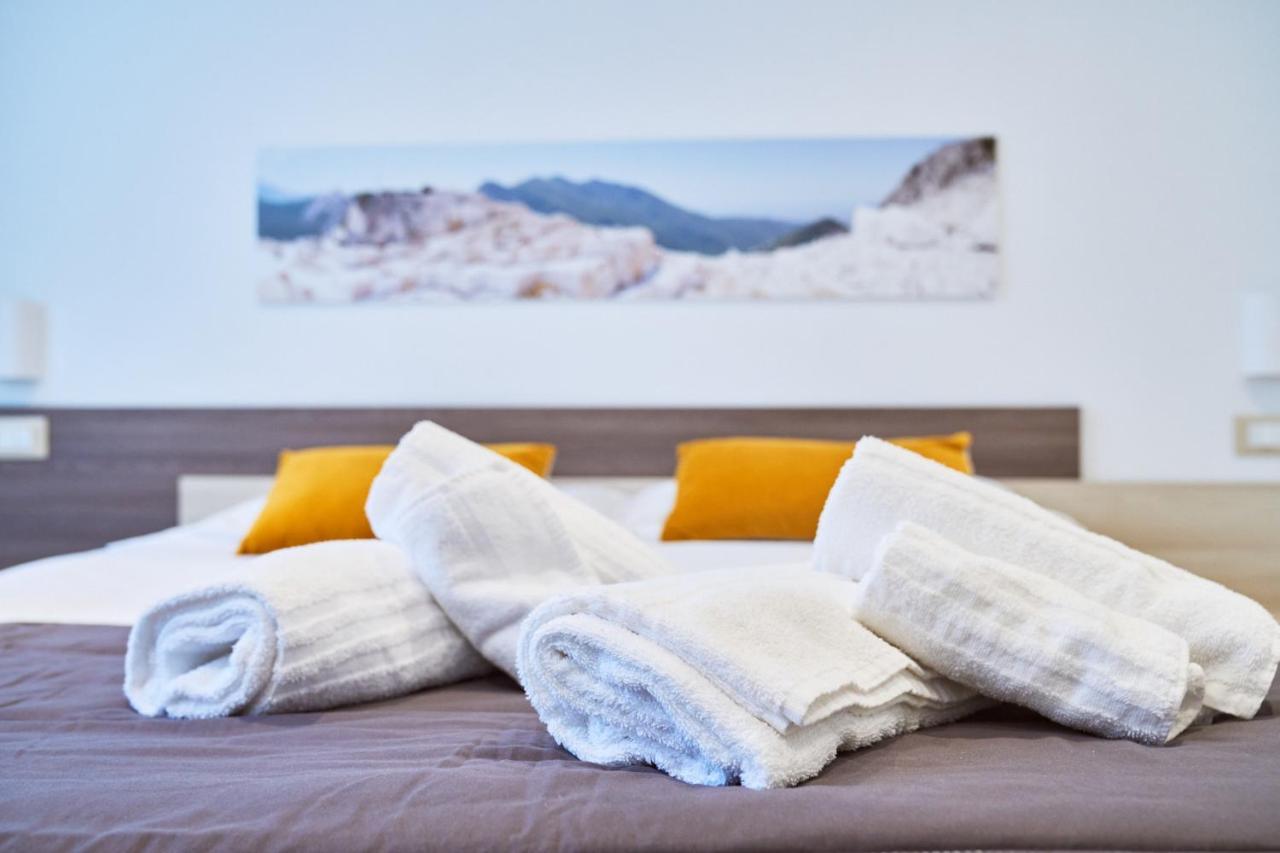 Firmafede Guest House Sarzana Exteriér fotografie