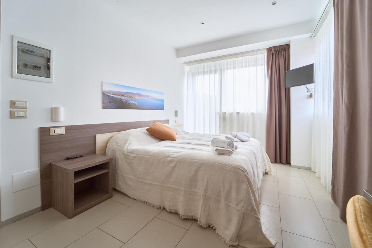 Firmafede Guest House Sarzana Exteriér fotografie