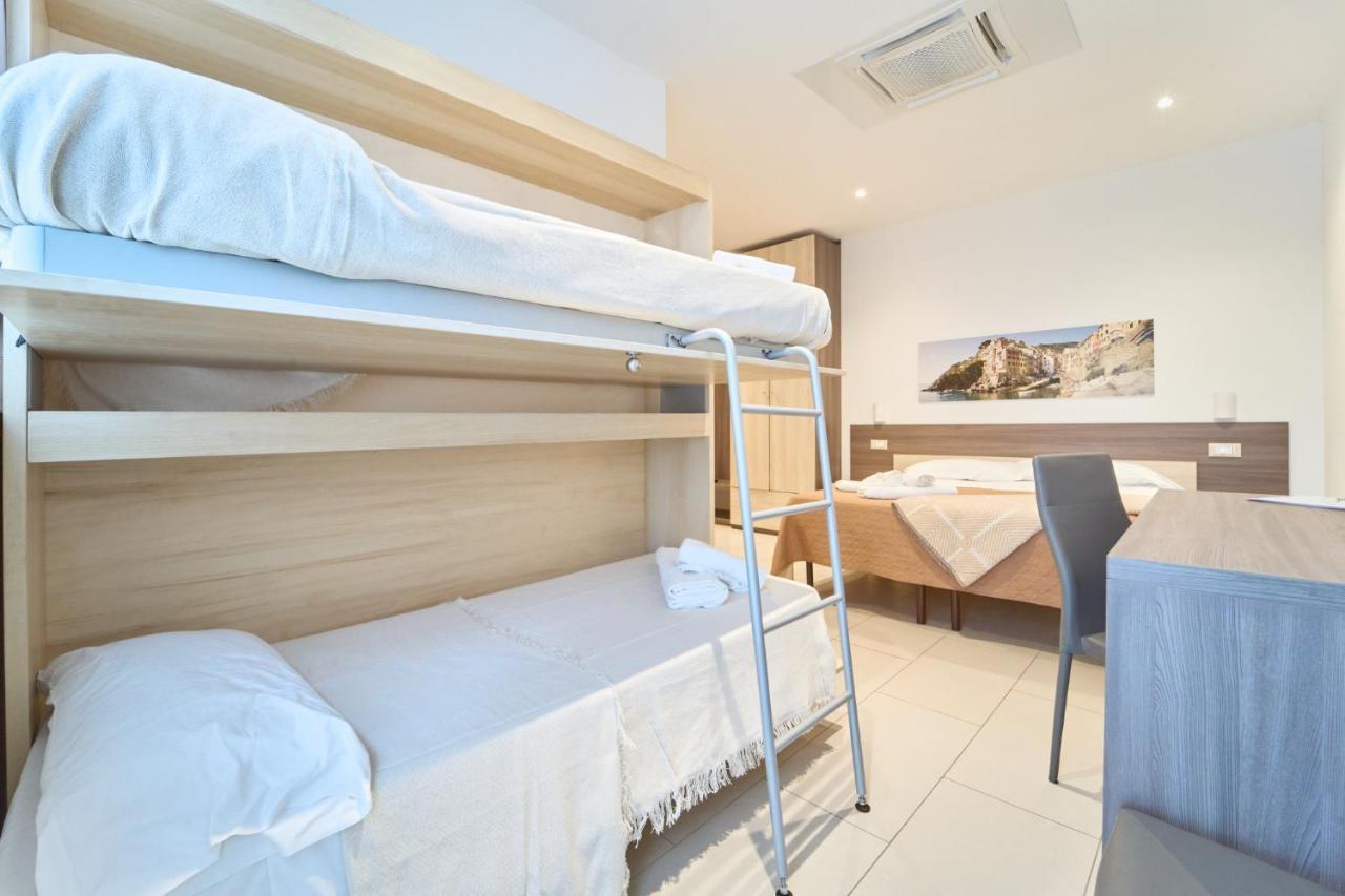 Firmafede Guest House Sarzana Exteriér fotografie