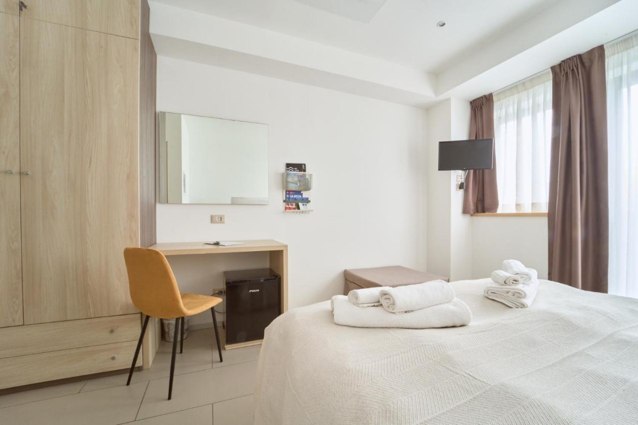 Firmafede Guest House Sarzana Exteriér fotografie